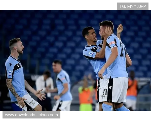 拉齐奥球员社交媒体展现个性与风采，互动魅力尽显